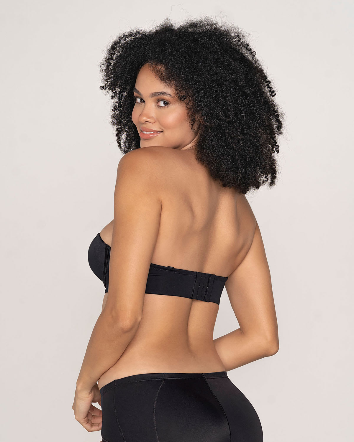  Slimming Strapless Underwire Bra