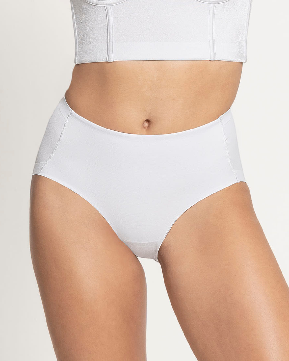  Simply Seamless Mid-Rise Shaping Brief