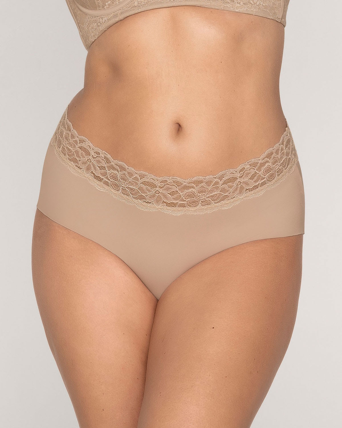  Ultra Light Lace Trim Hipster Knicker