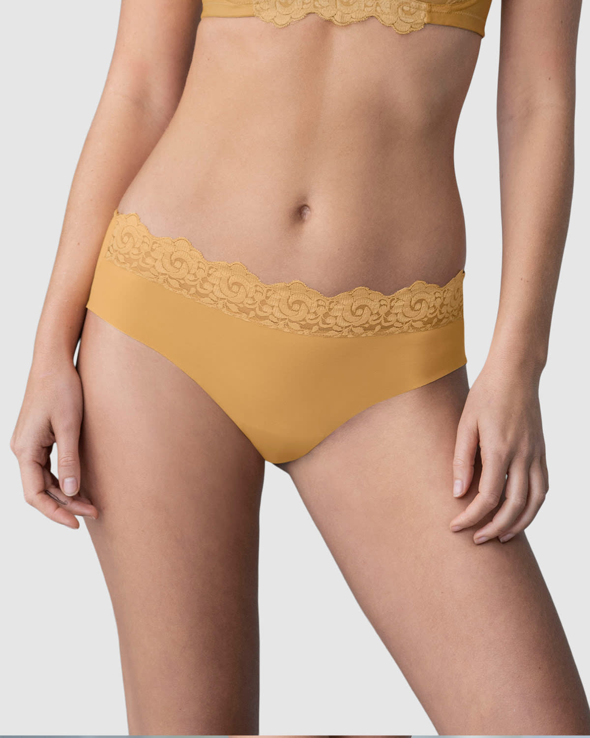  Ultra-Light Lace Waistband Cheeky Knicker