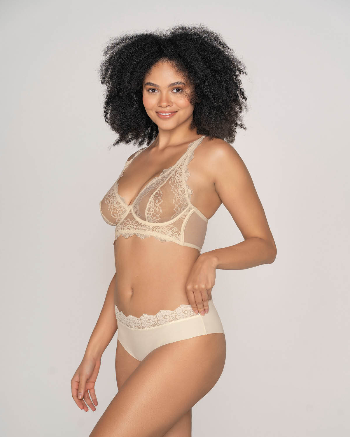  Ultra-Light Lace Waistband Cheeky Knicker