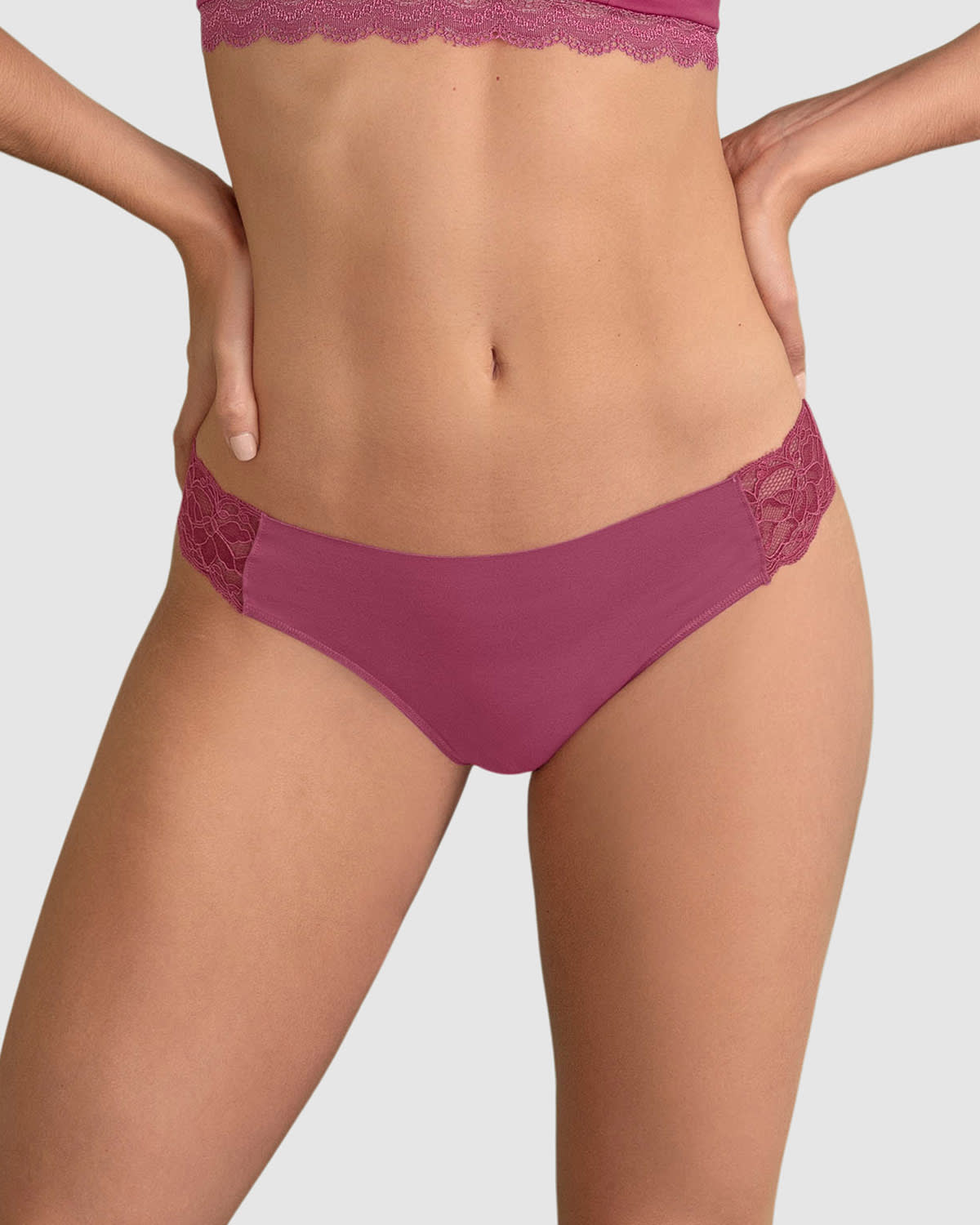  Lace Side Seamless String Knicker