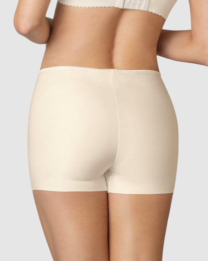  Eco-Friendly Seamless Knicker Short Made Of Recycled Plastic Bottles