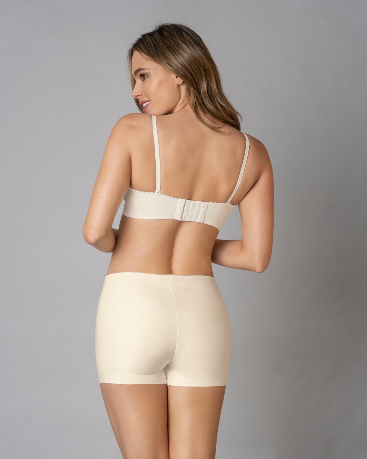  Eco-Friendly Seamless Knicker Short Made Of Recycled Plastic Bottles