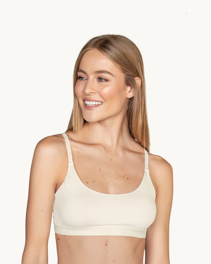 Eco-Friendly Light Strappy Back Pullover Bra Made Of Recycled Plastic