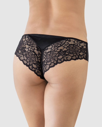  A Brazilian Culotte In Smooth And Lace Fabric