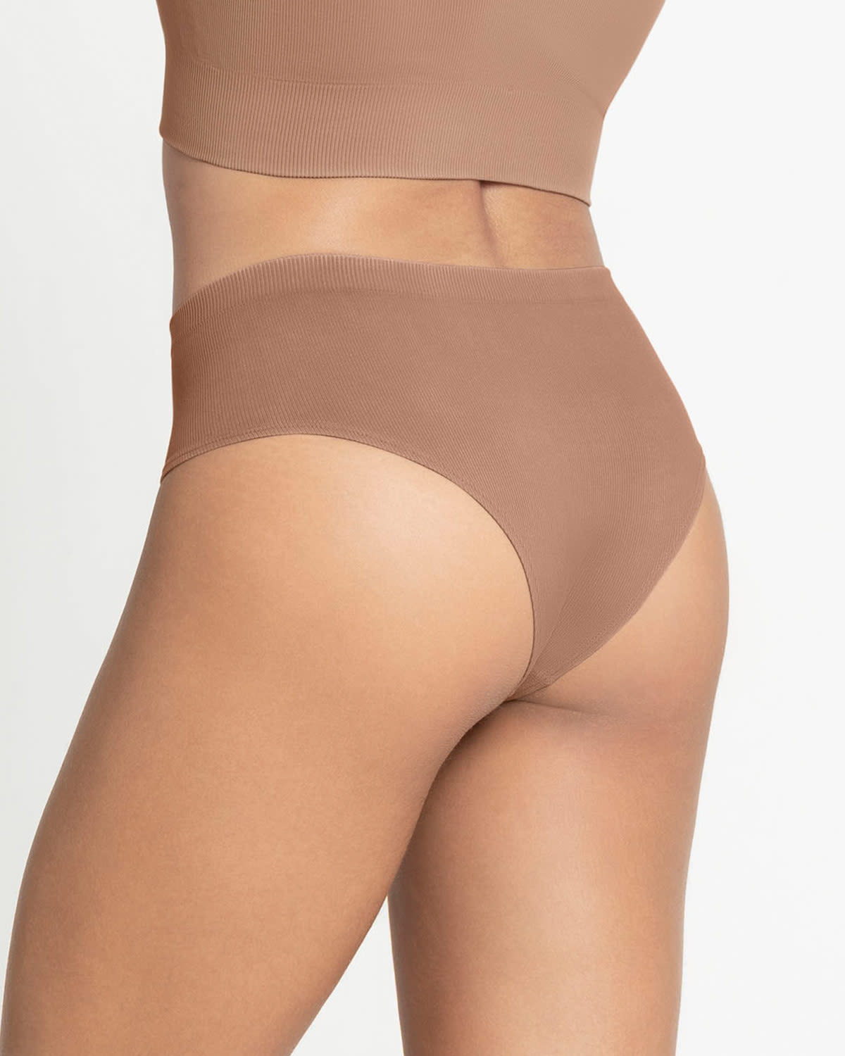  High-Tech Seamless Mid-Rise Cheeky Knicker