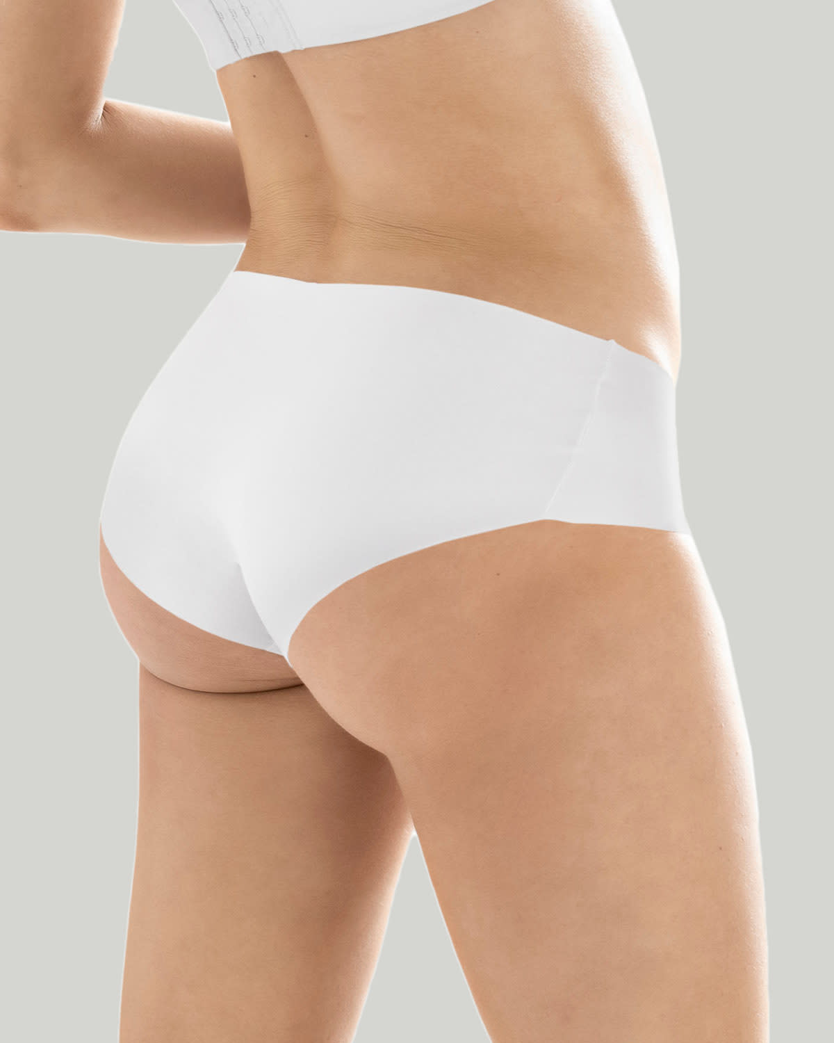  2-Pack No Ride-Up Seamless Hiphugger Knickers
