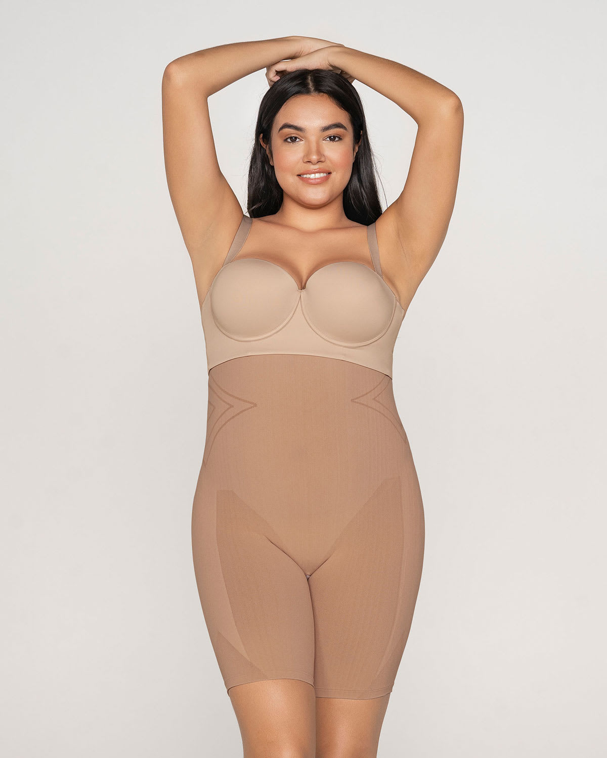  Invisible Extra High-Waisted Shaper Short