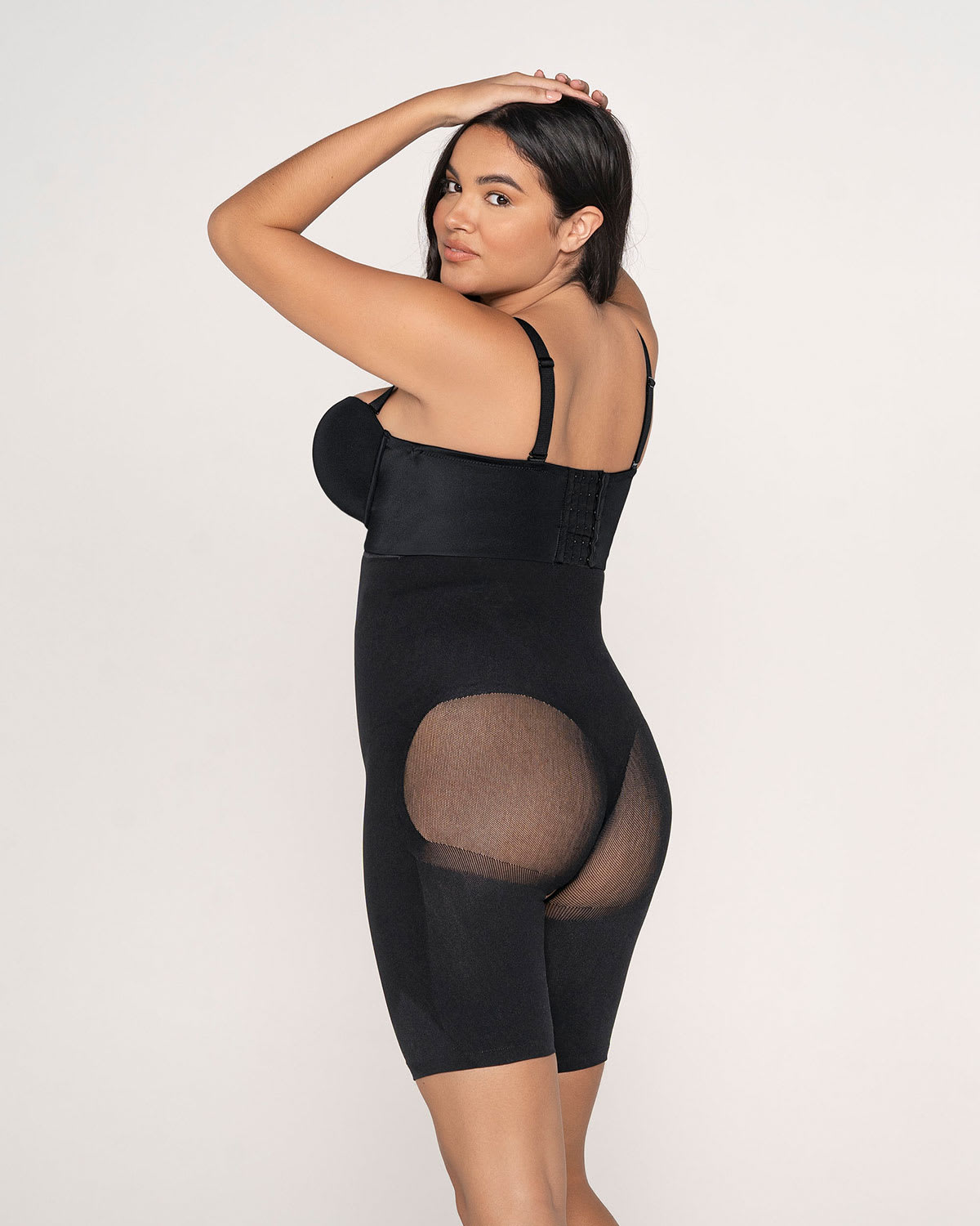  Invisible Extra High-Waisted Shaper Short