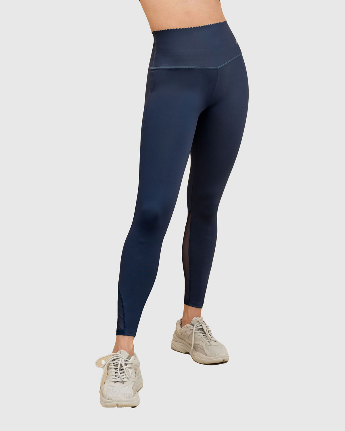  Sports Legging With Antibacterial Technology Infused With Aloe Vera