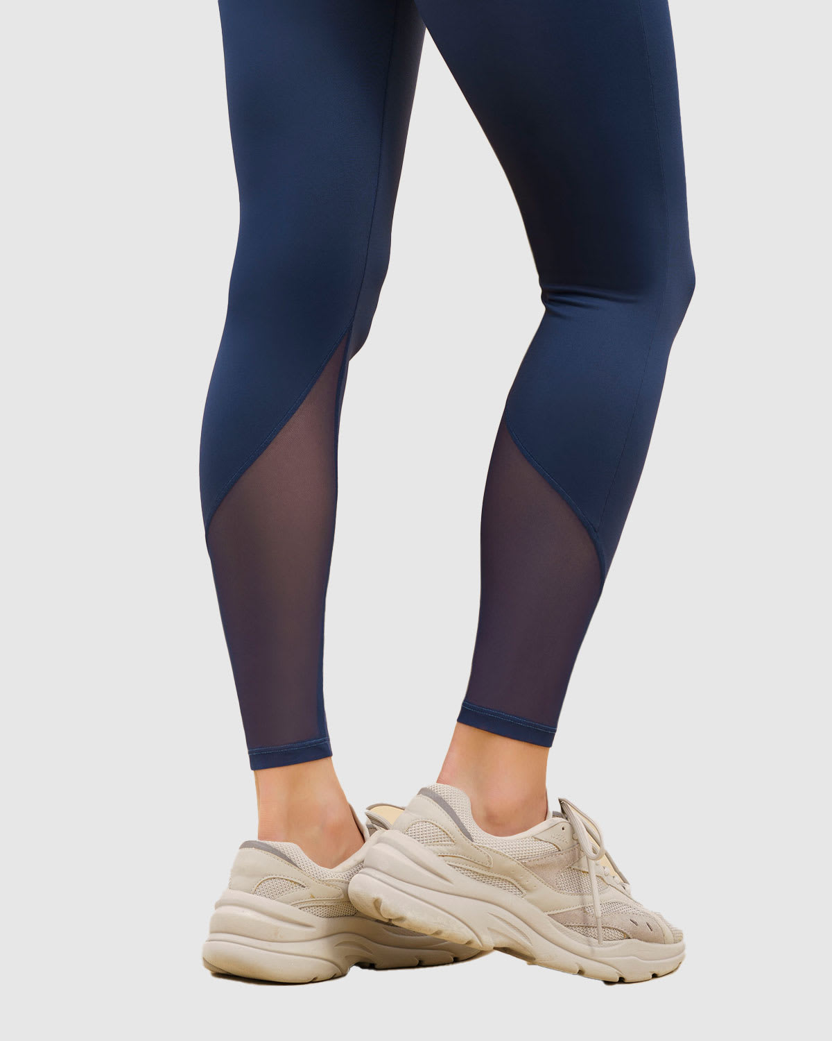  Sports Legging With Antibacterial Technology Infused With Aloe Vera
