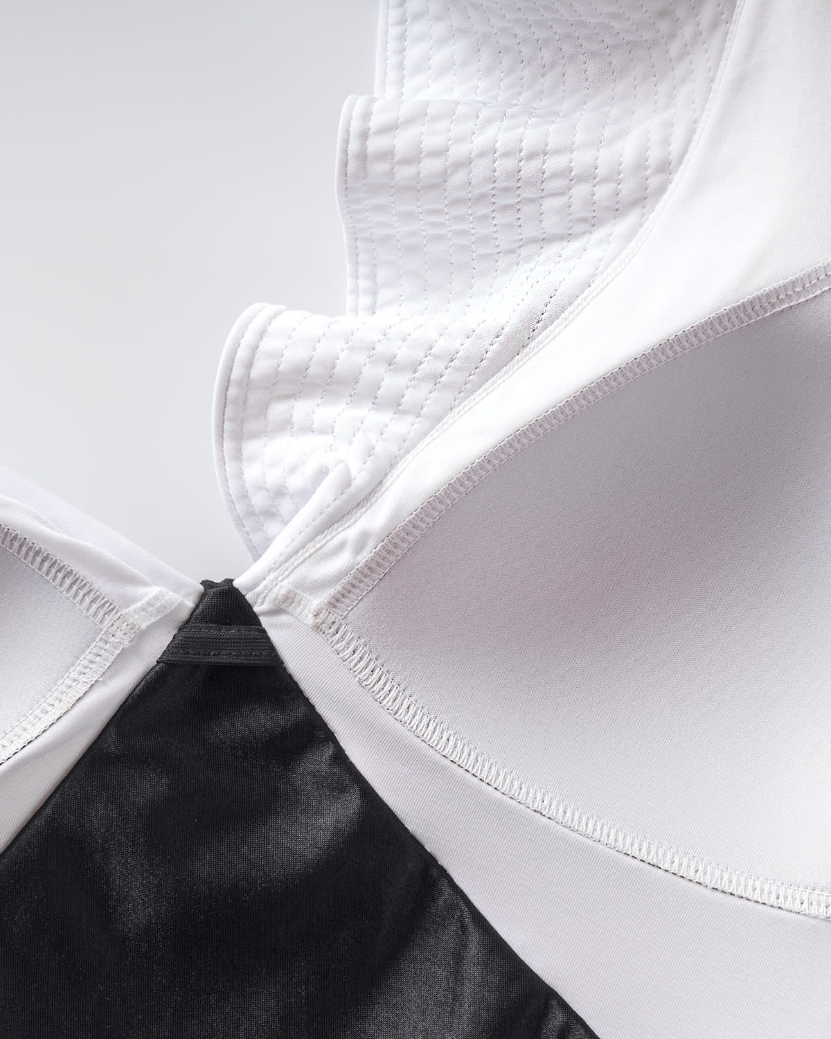  Contrast Asymmetrical Shaping Swimsuit