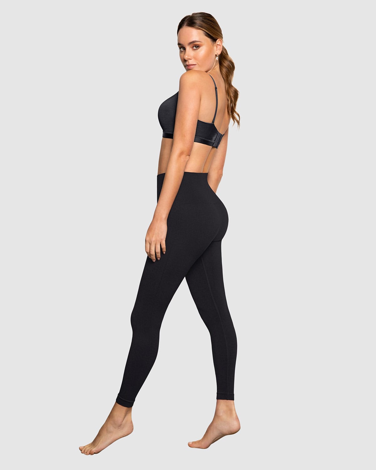  Super Comfy High Waisted Smoothing Legging