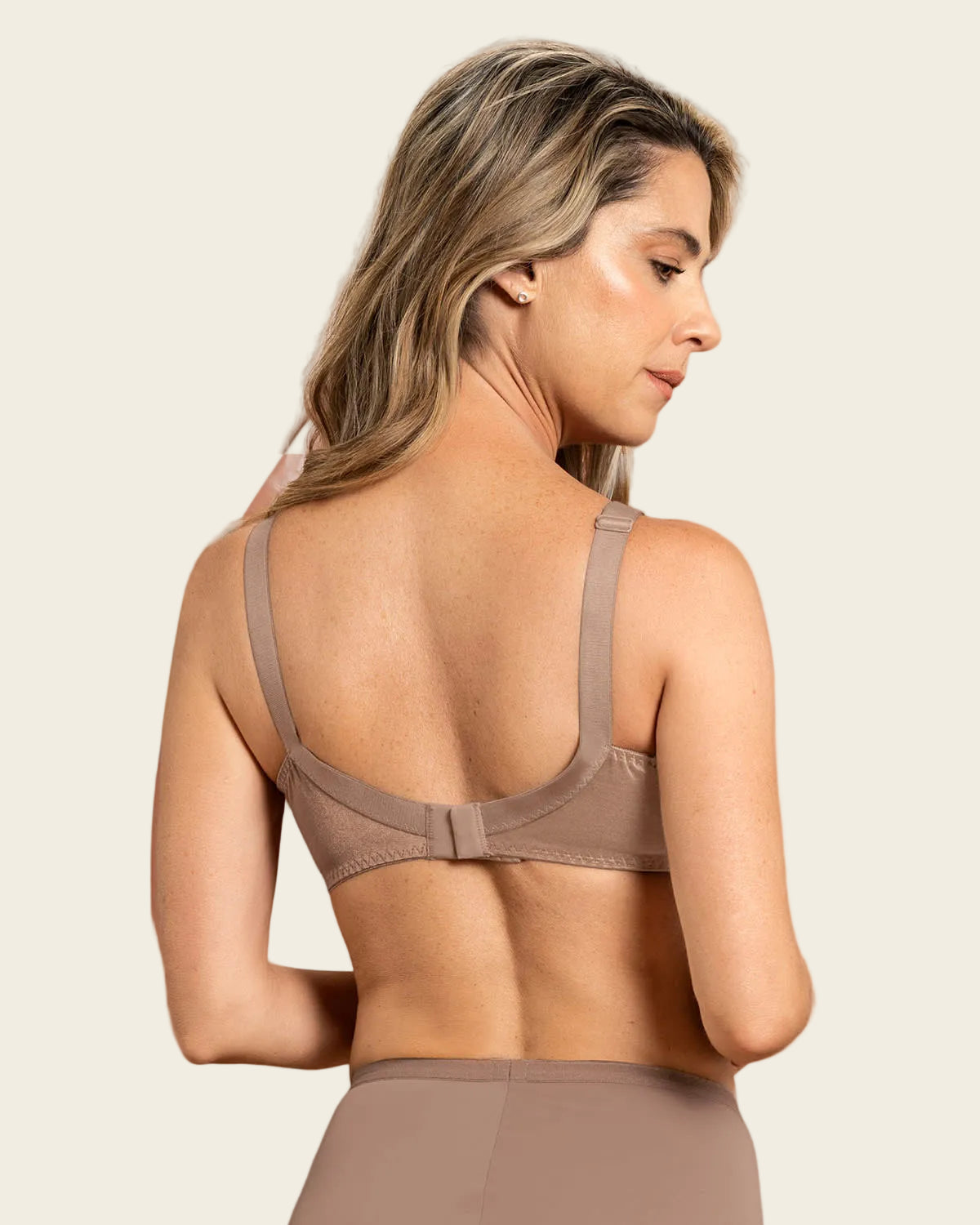  Full Coverage Bra In Lace With Smooth Control