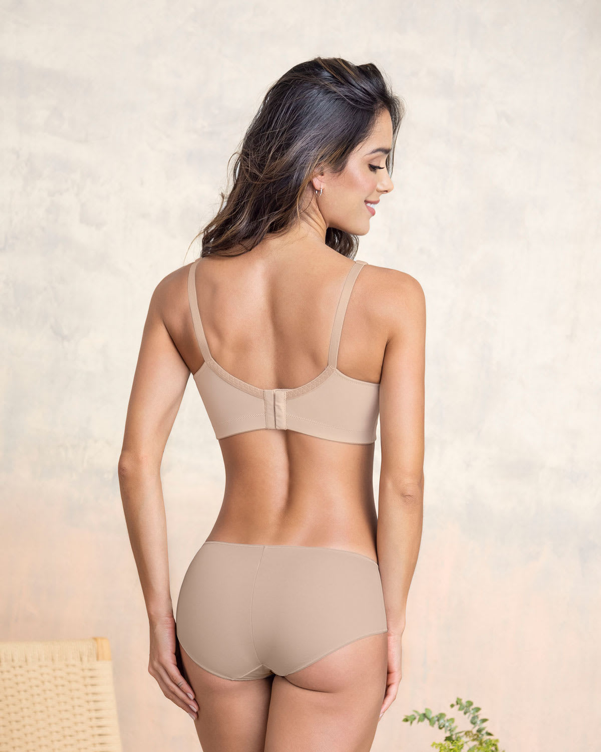  Ballet Back Underwire Contouring Bra